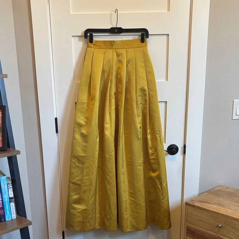 Oleg Cassini Mustard A-Line Skirt - Picture 3 of 5